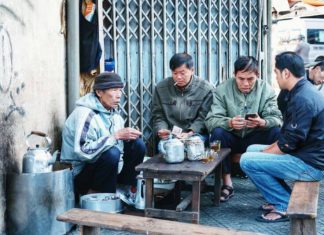 Văn hóa cafe đặc biệt của người Hà Nội